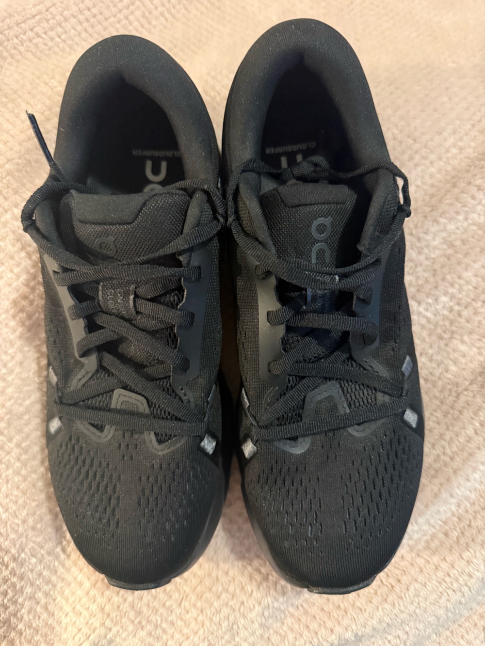 ON Cloudsurfer 2 Women’s 7.5